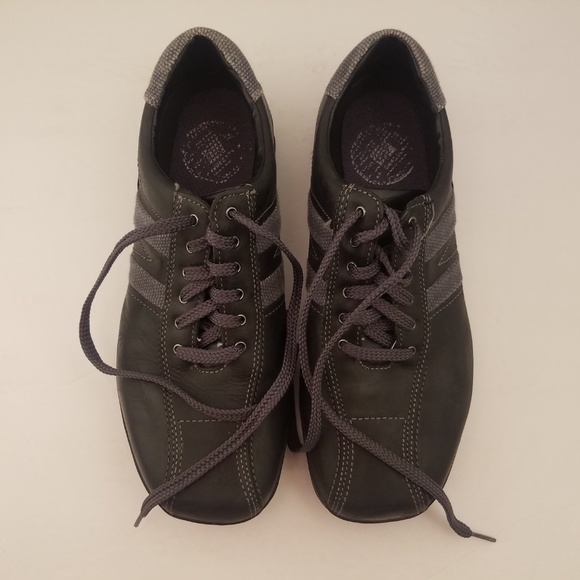 skechers leather upper balance